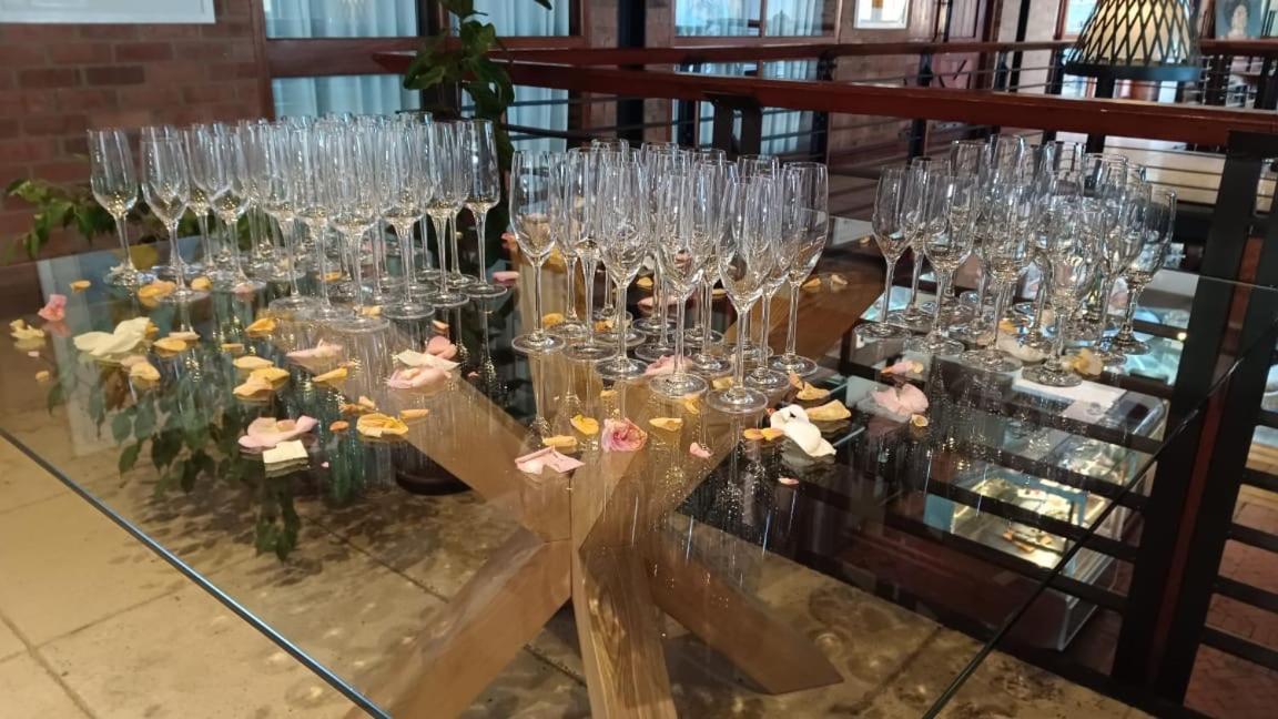 Riboville Boutique Hotel And Restaurant Midrand Zewnętrze zdjęcie