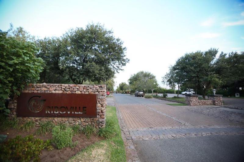 Riboville Boutique Hotel And Restaurant Midrand Zewnętrze zdjęcie