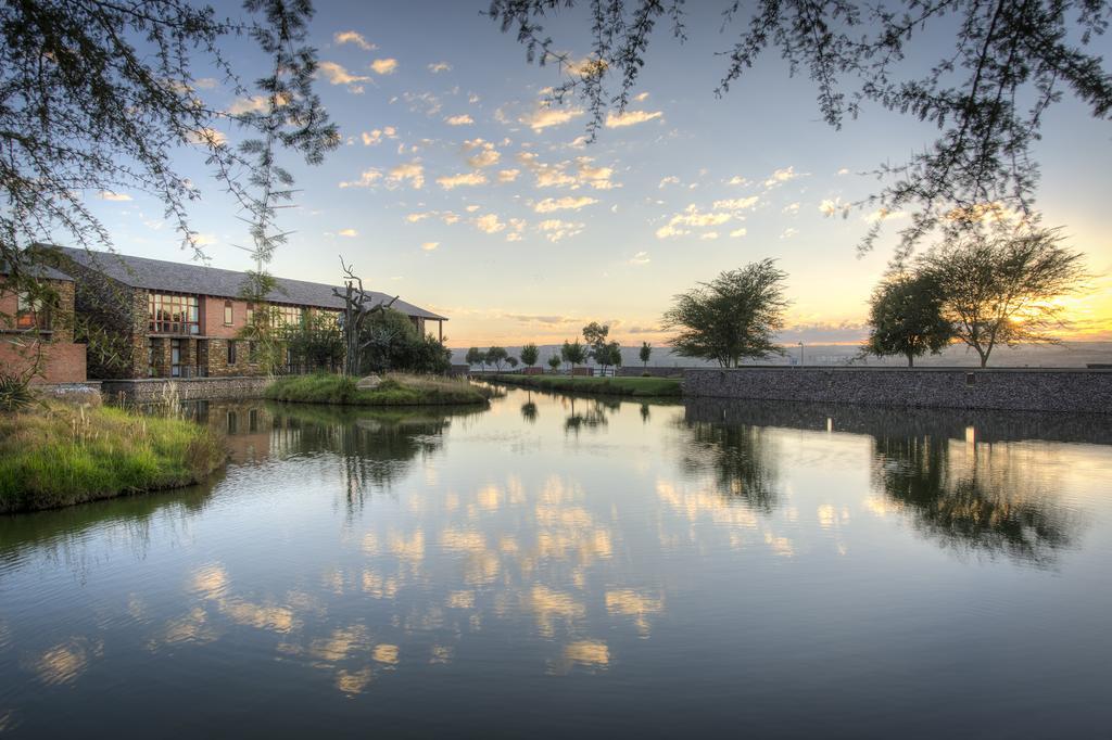 Riboville Boutique Hotel And Restaurant Midrand Zewnętrze zdjęcie